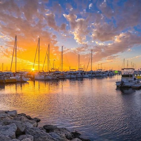 Sunset Place Apartments Perth Luaran gambar
